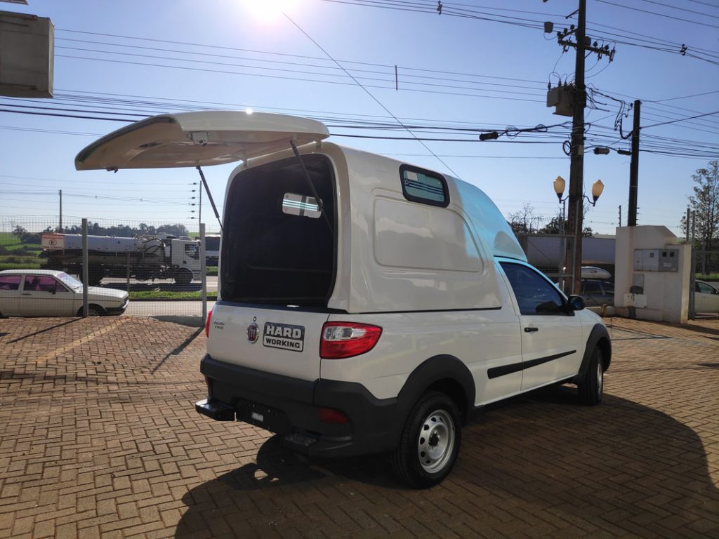 Capota de Fibra para Fiat Strada Carga alta.